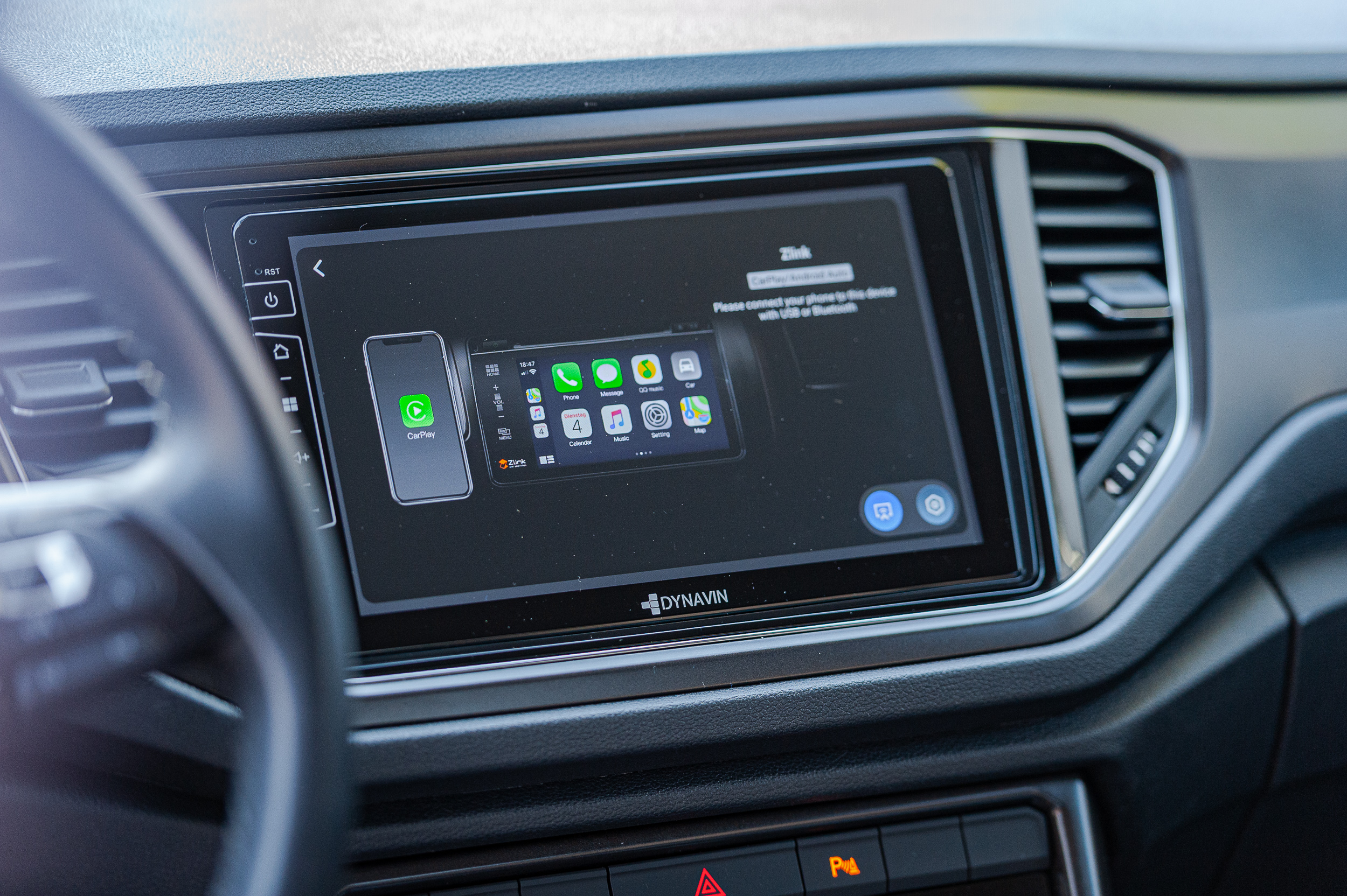 VW T-Roc Apple CarPlay / Android Auto nachrüsten