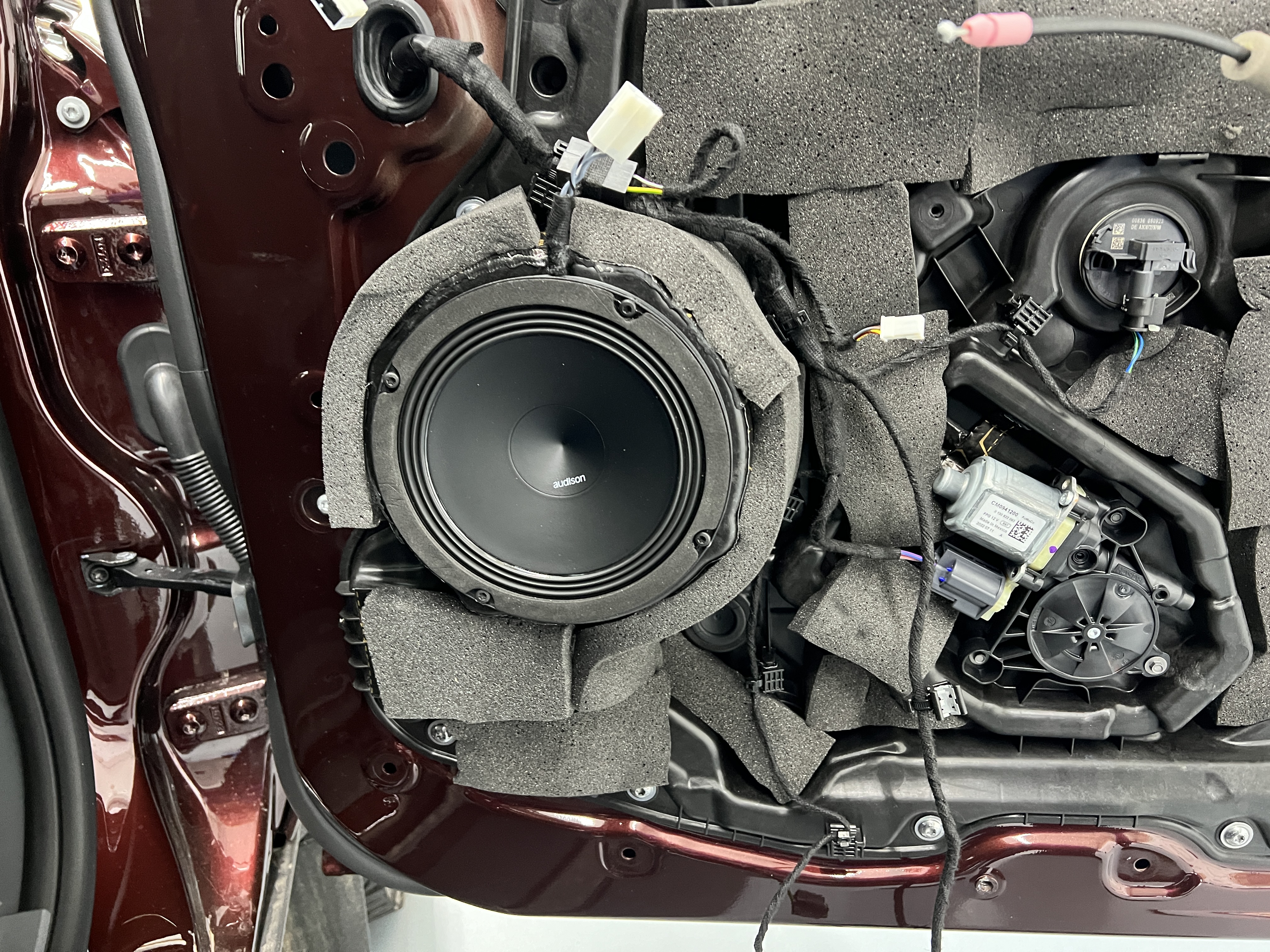 Ineos Grenadier / Quartermaster Soundsystem, Lautsprecher, Subwoofer nachrüsten Ineos Grenadier / Quartermaster Soundsystem, Lautsprecher, Subwoofer nachrüsten