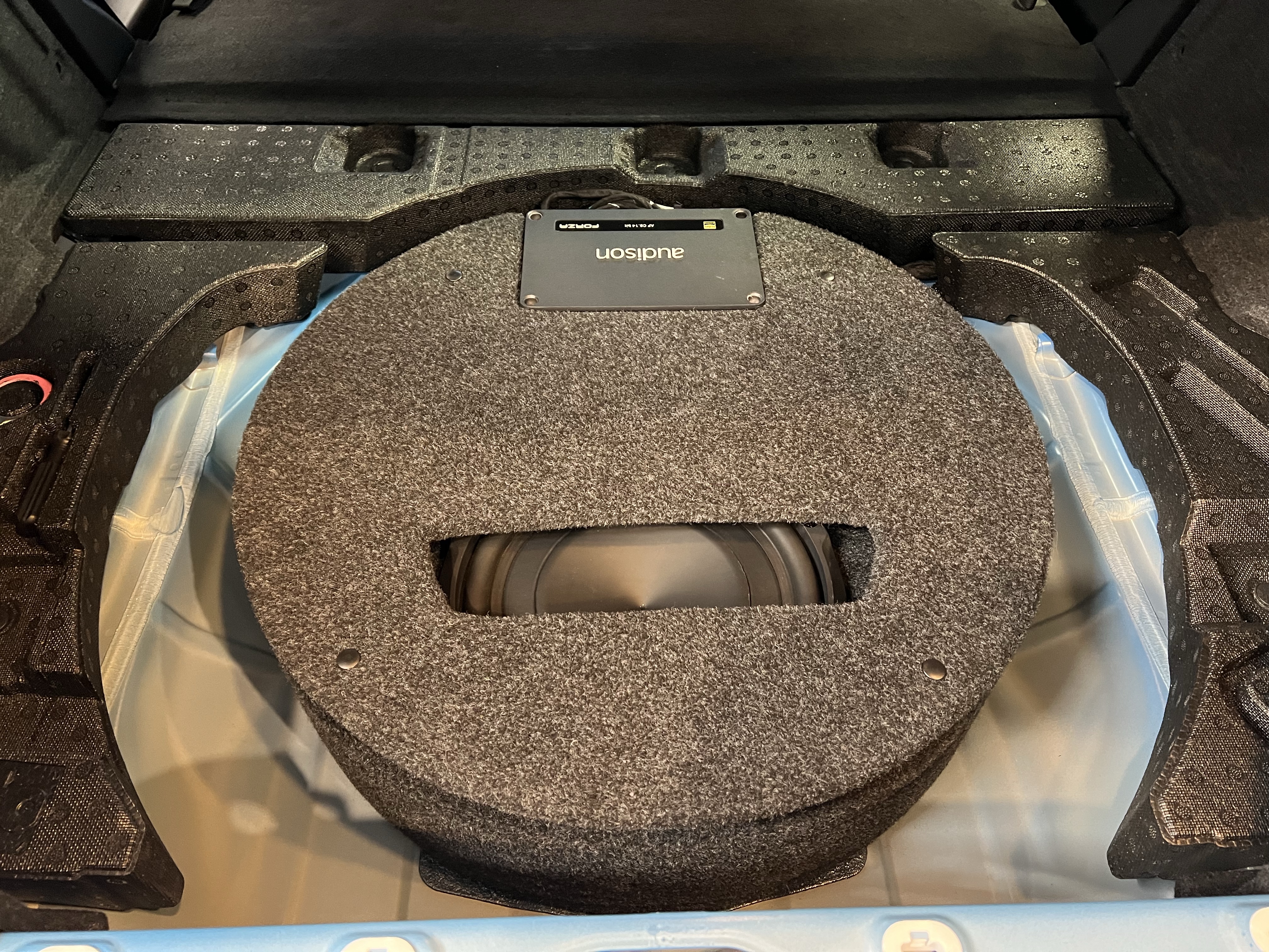 Subwoofer für Toyota GR86 und Subaru BRZ2 plug and play Soundsystem für Toyota GR86 / Subaru BRZ 2