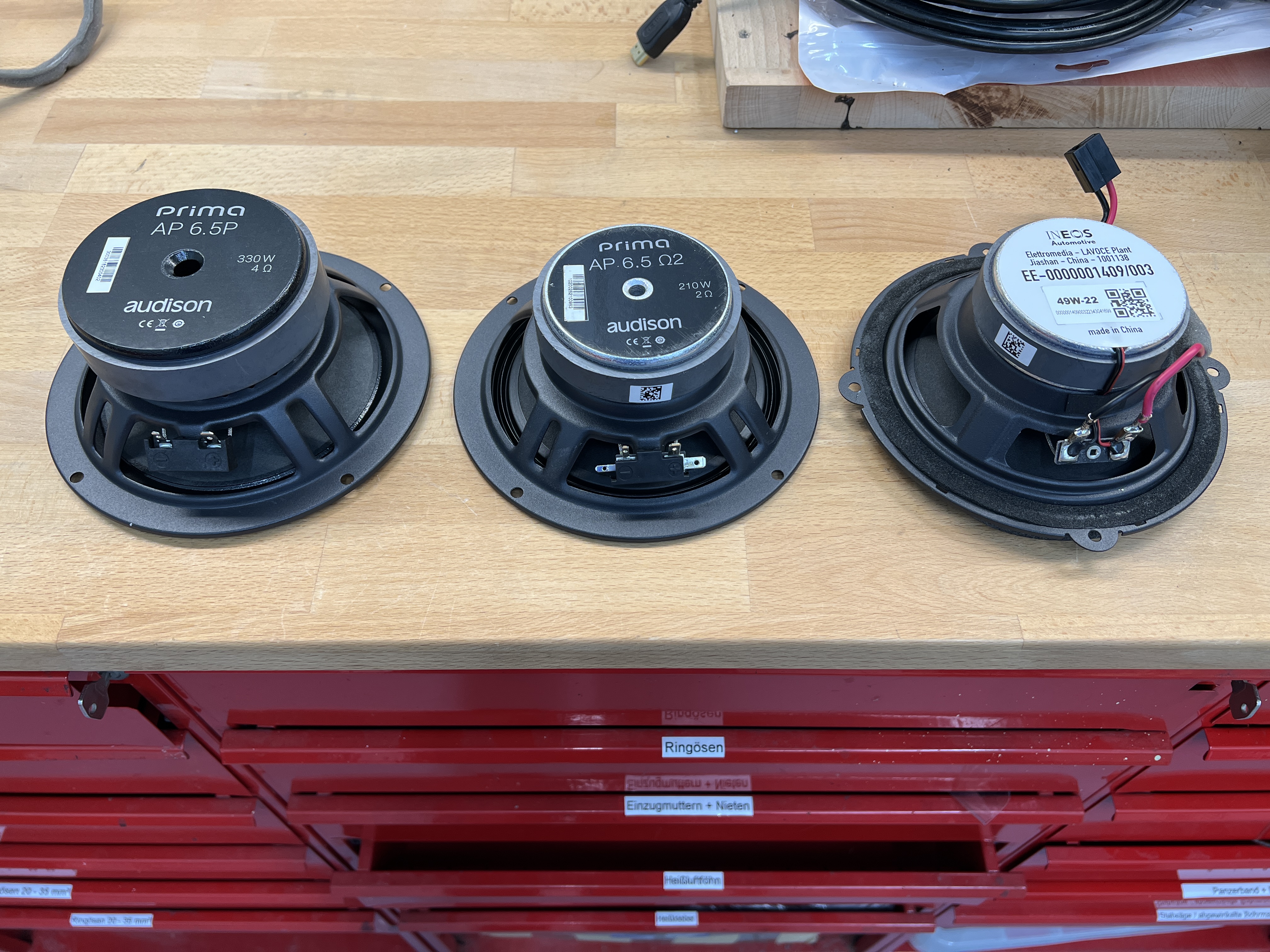 Ineos Grenadier / Quartermaster Soundsystem, Lautsprecher, Subwoofer nachrüsten Ineos Grenadier / Quartermaster Soundsystem, Lautsprecher, Subwoofer nachrüsten