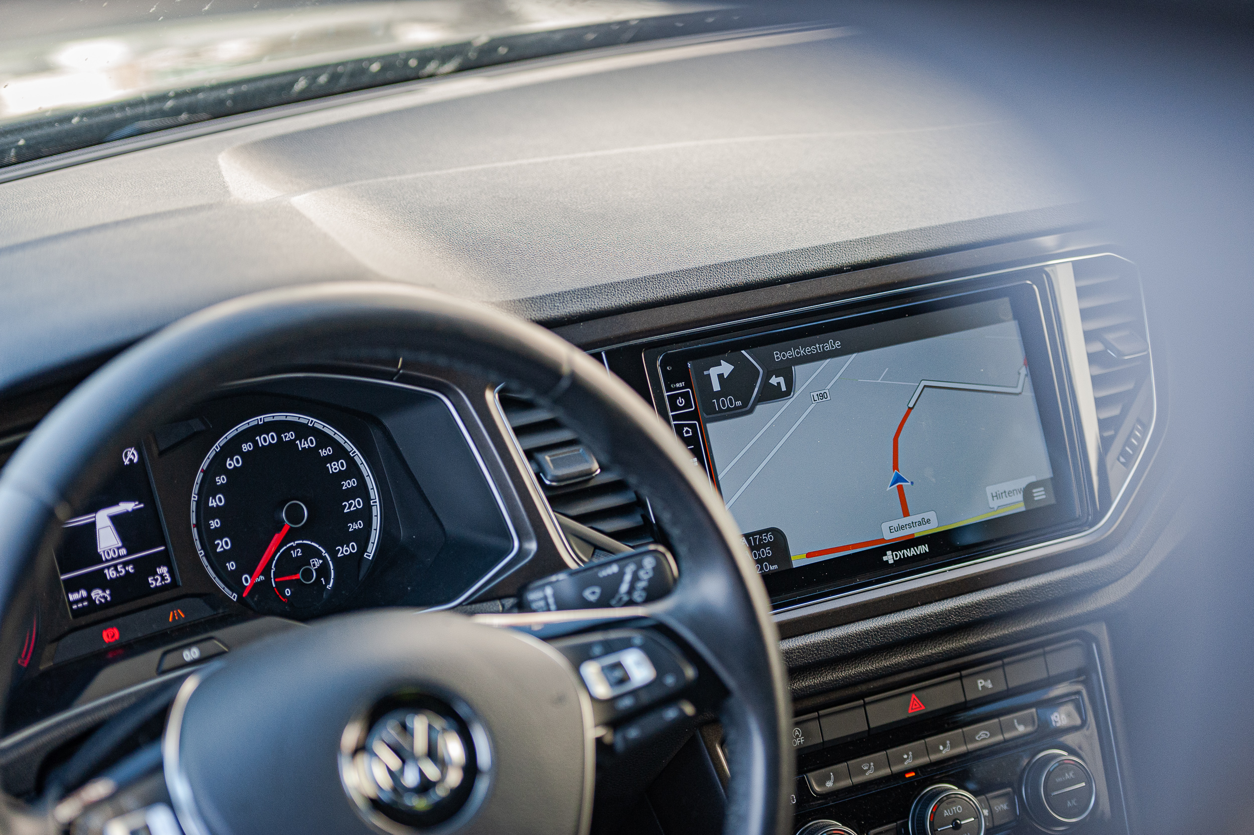 VW T-Roc Navigation nachrüsten