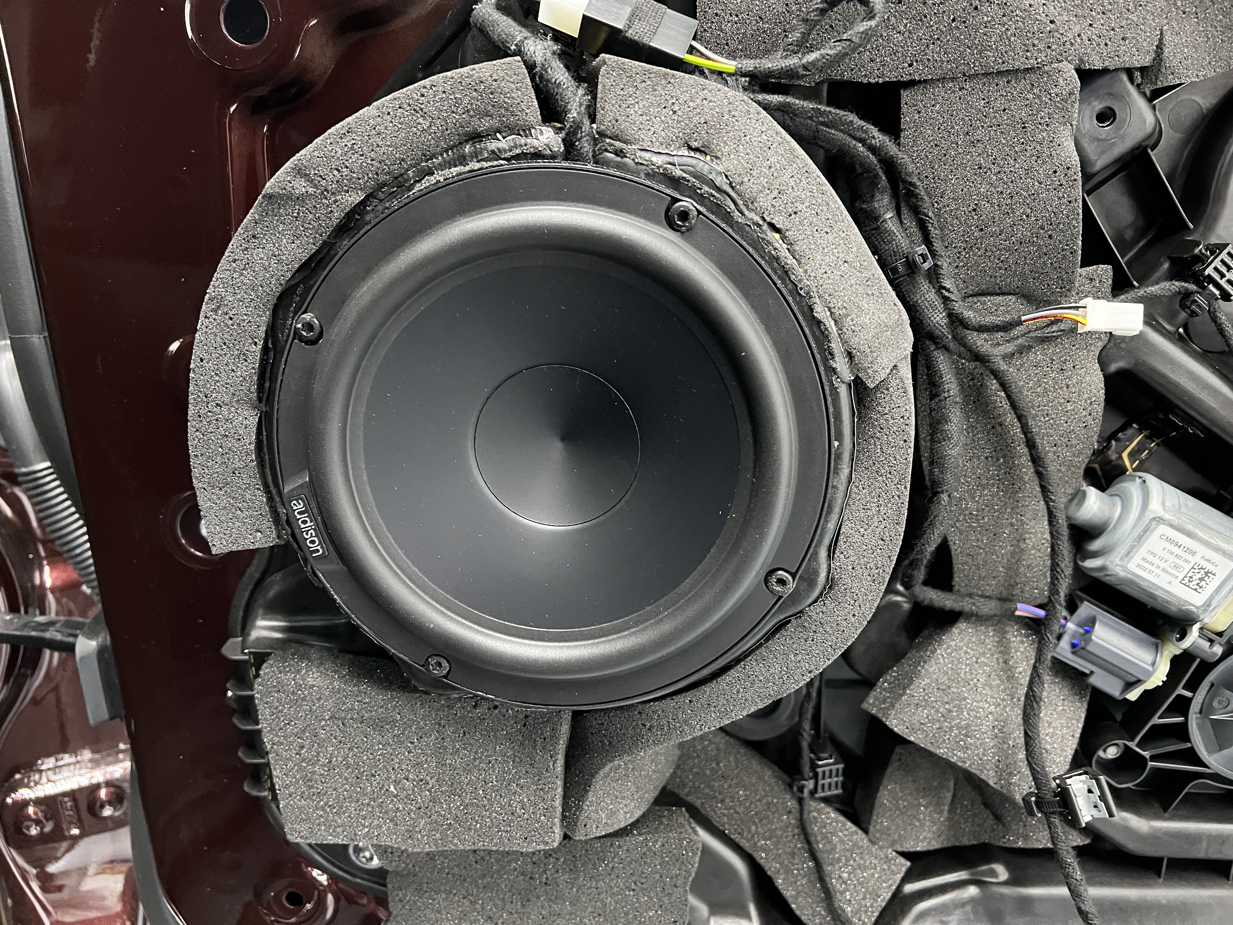 Ineos Grenadier / Quartermaster Soundsystem, Lautsprecher, Subwoofer nachrüsten Ineos Grenadier / Quartermaster Soundsystem, Lautsprecher, Subwoofer nachrüsten